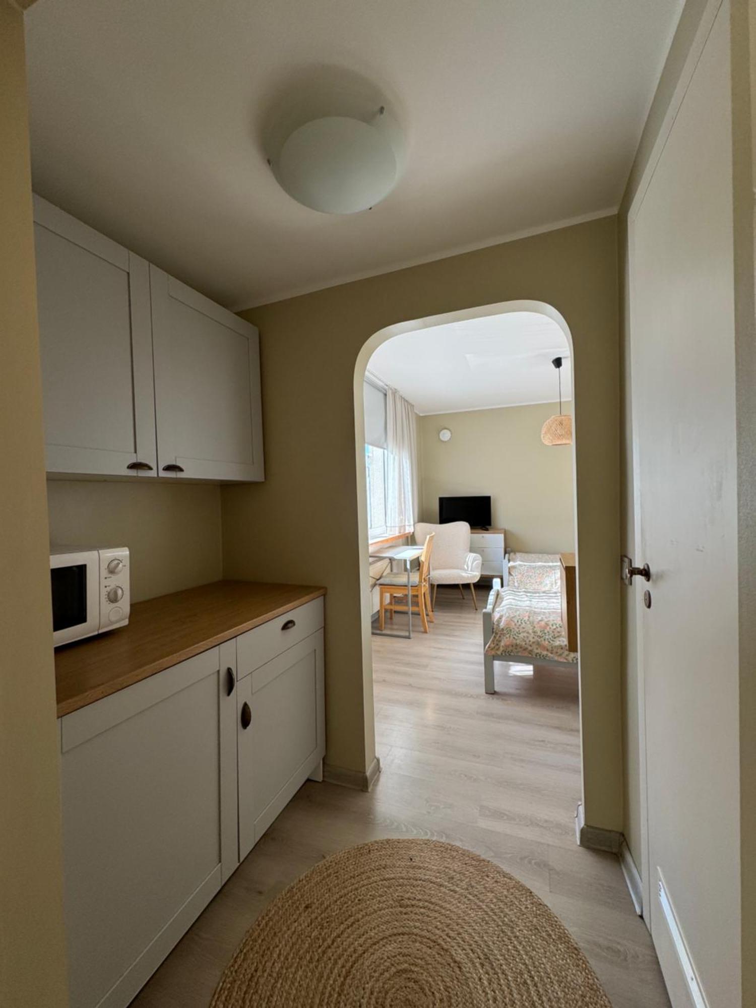 Ohtu Poik 4 City Center Apartment Pärnu Exterior foto